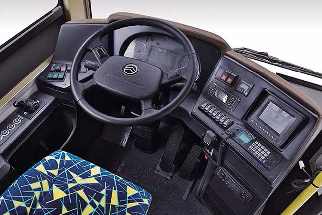 55座大巴车